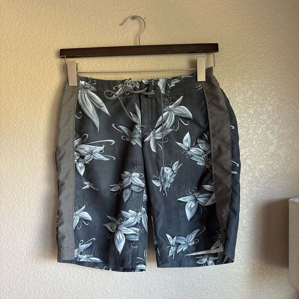 Oakley Tropical Bloom 18 Boardshort Size 2 UK 6